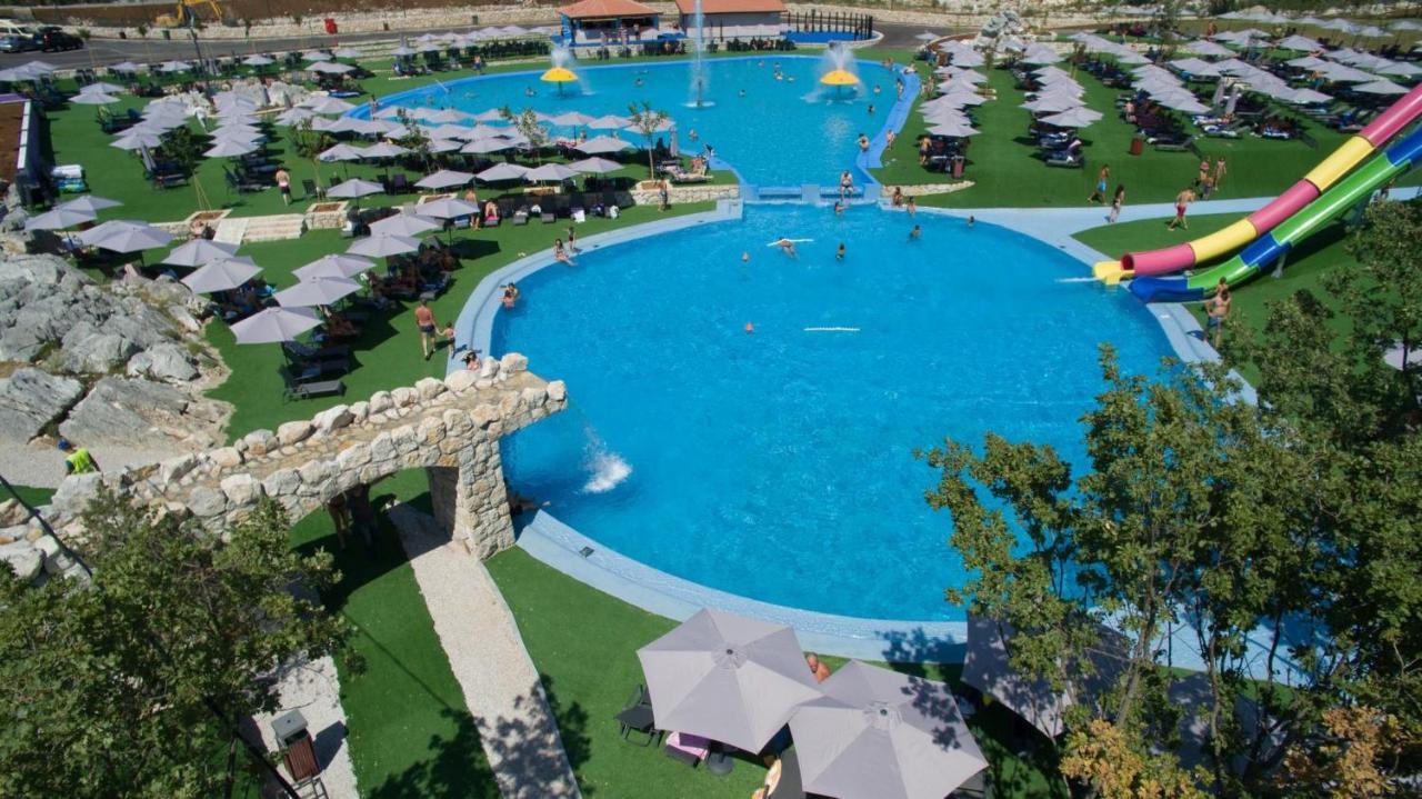 Sl Olimp Aparthotel Trebinje Exteriör bild